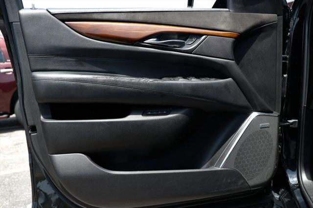2016 Cadillac Escalade Standard