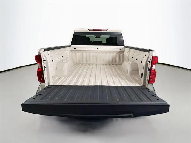 2026 Chevrolet Silverado 1500 2WD Crew Cab Short Bed Custom