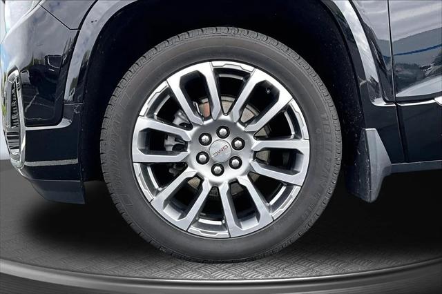 2023 GMC Acadia AWD Denali