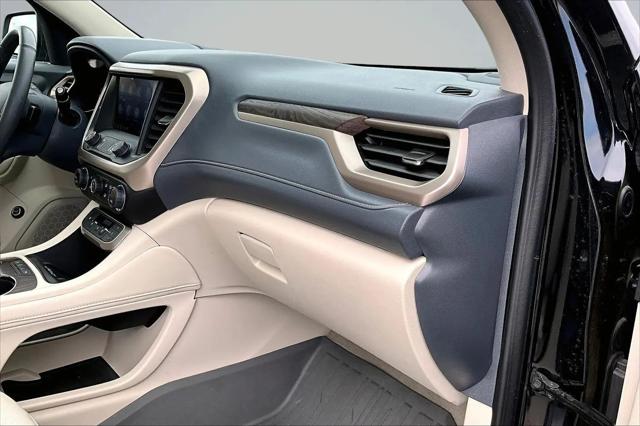 2023 GMC Acadia AWD Denali
