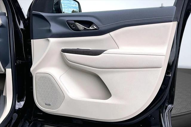 2023 GMC Acadia AWD Denali