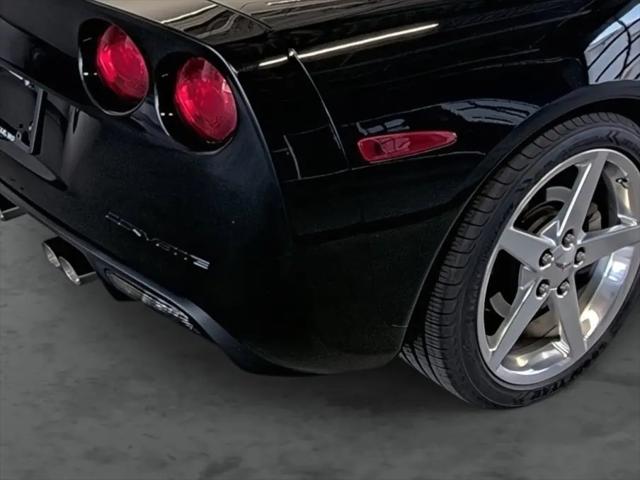 2005 Chevrolet Corvette Base