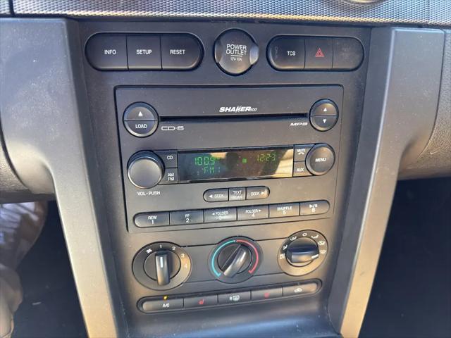 2007 Ford Mustang GT Deluxe
