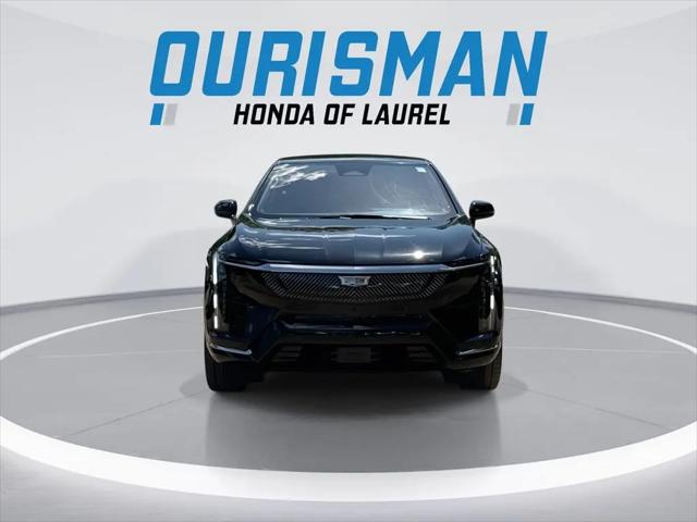 2025 Cadillac iQ Luxury 2 AWD