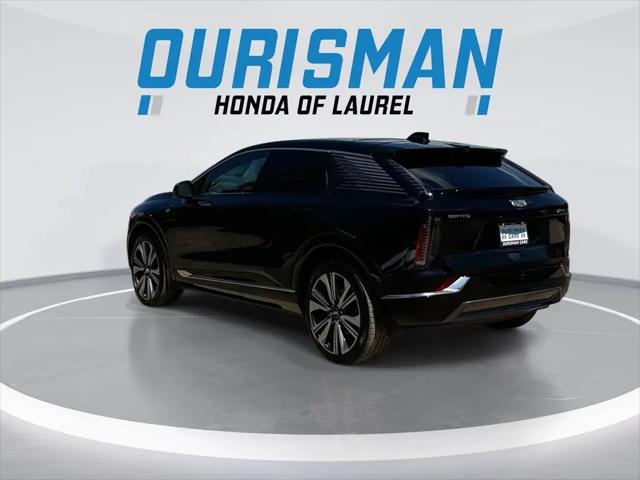 2025 Cadillac iQ Luxury 2 AWD