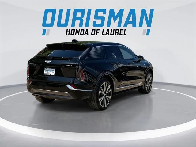 2025 Cadillac iQ Luxury 2 AWD