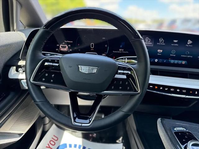 2025 Cadillac iQ Luxury 2 AWD