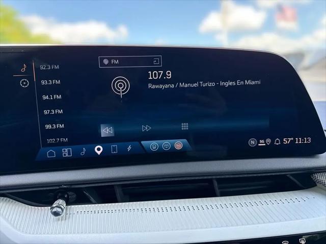 2025 Cadillac iQ Luxury 2 AWD