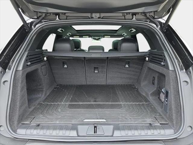 2026 Land Rover Range Rover Sport P360 SE