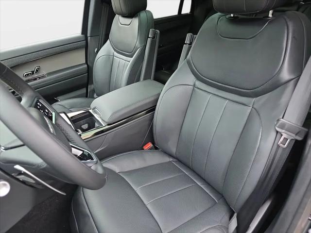 2026 Land Rover Range Rover Sport P360 SE
