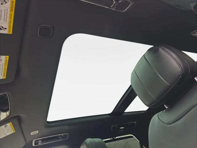 2026 Land Rover Range Rover Sport P360 SE