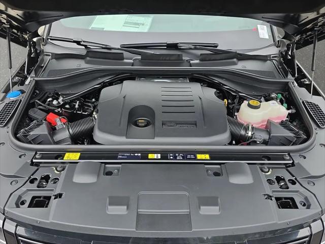 2026 Land Rover Range Rover Sport P360 SE