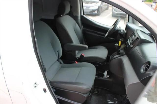 2019 Nissan NV200 S