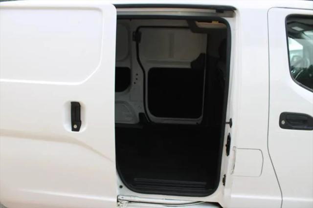 2019 Nissan NV200 S