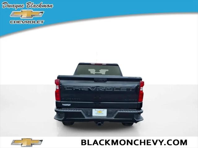 2026 Chevrolet Silverado 1500 4WD Crew Cab Short Bed Custom