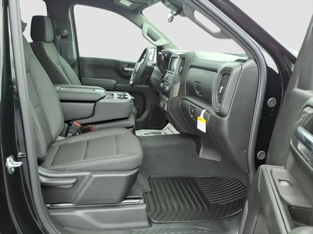 2026 Chevrolet Silverado 1500 4WD Crew Cab Short Bed Custom