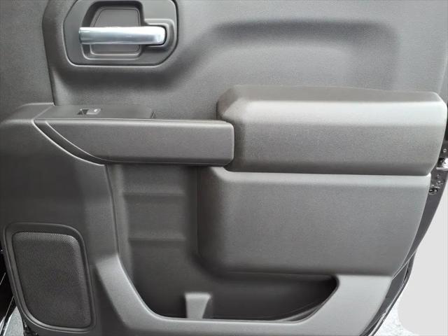 2026 Chevrolet Silverado 1500 4WD Crew Cab Short Bed Custom