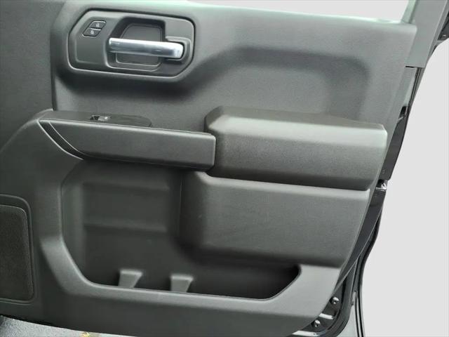 2026 Chevrolet Silverado 1500 4WD Crew Cab Short Bed Custom