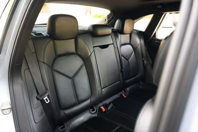 2015 Porsche Macan S