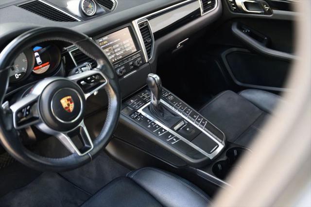 2015 Porsche Macan S