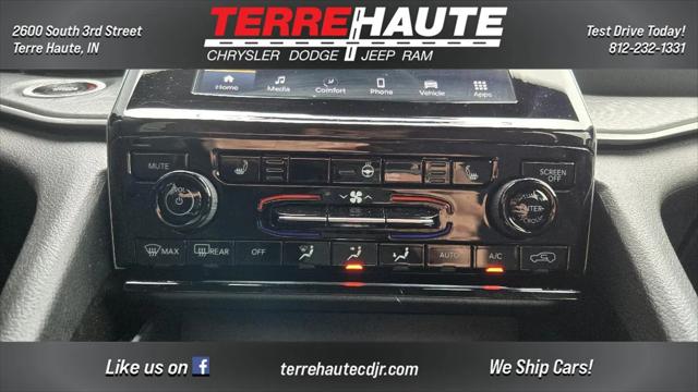 2024 Jeep Grand Cherokee L Laredo 4x4