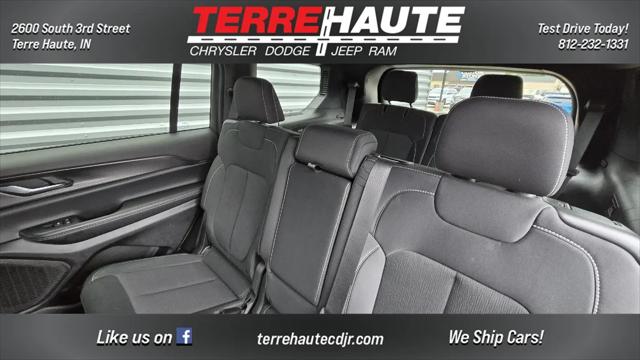 2024 Jeep Grand Cherokee L Laredo 4x4