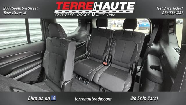 2024 Jeep Grand Cherokee L Laredo 4x4