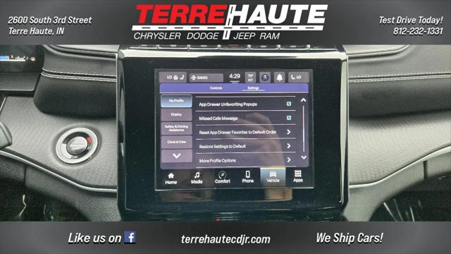 2024 Jeep Grand Cherokee L Laredo 4x4