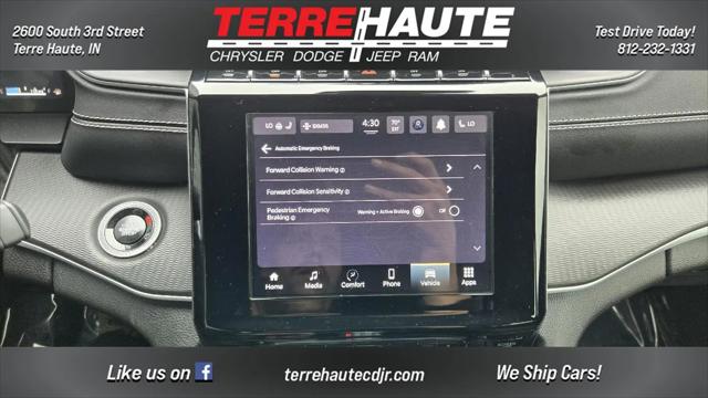 2024 Jeep Grand Cherokee L Laredo 4x4