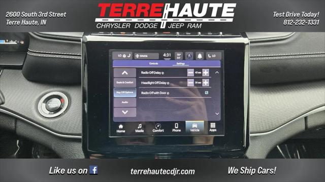 2024 Jeep Grand Cherokee L Laredo 4x4