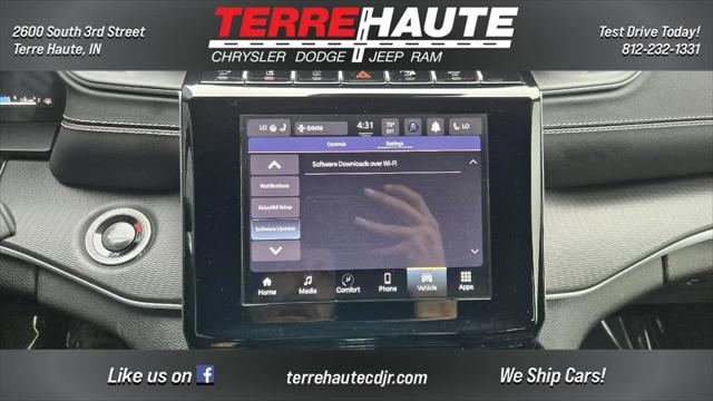 2024 Jeep Grand Cherokee L Laredo 4x4