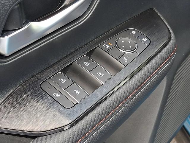 2025 Nissan Kicks SR Intelligent AWD