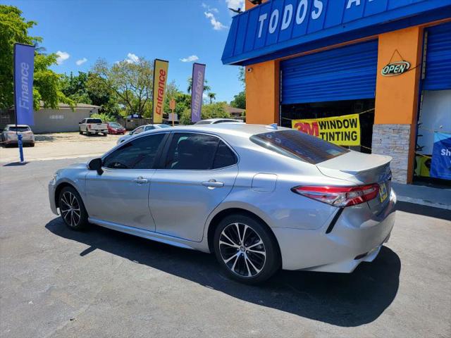 2019 Toyota Camry SE