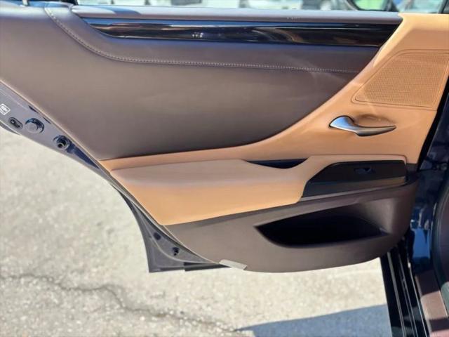 2019 Lexus ES 350 Luxury