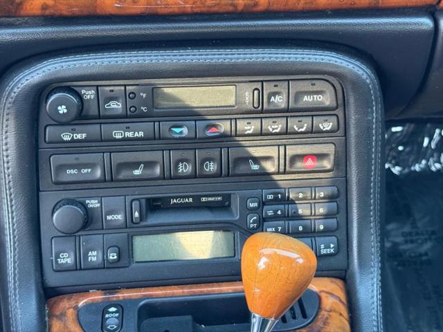 2004 Jaguar XK8 XK8