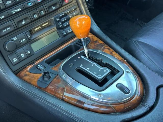 2004 Jaguar XK8 XK8