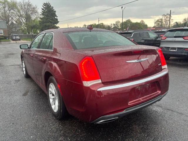 2016 Chrysler 300 Limited