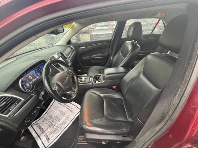 2016 Chrysler 300 Limited