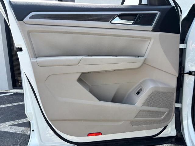 2019 Volkswagen Atlas 3.6L V6 SE w/Technology