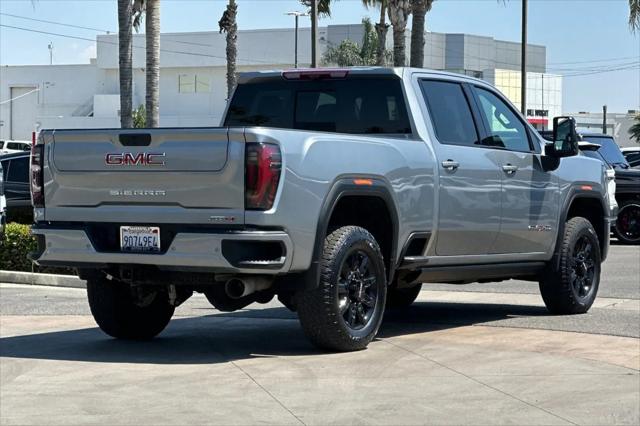 2025 GMC Sierra 2500HD 4WD Crew Cab Standard Bed AT4