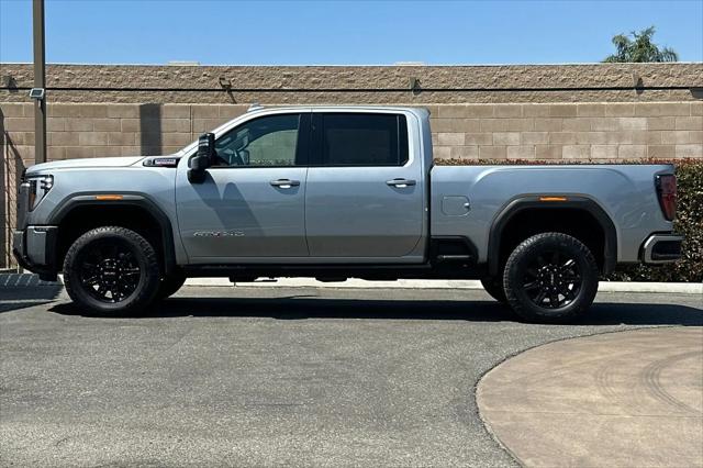 2025 GMC Sierra 2500HD 4WD Crew Cab Standard Bed AT4