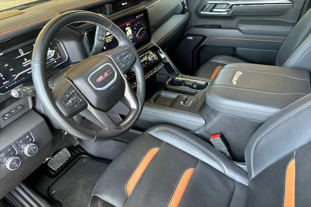 2025 GMC Sierra 2500HD 4WD Crew Cab Standard Bed AT4