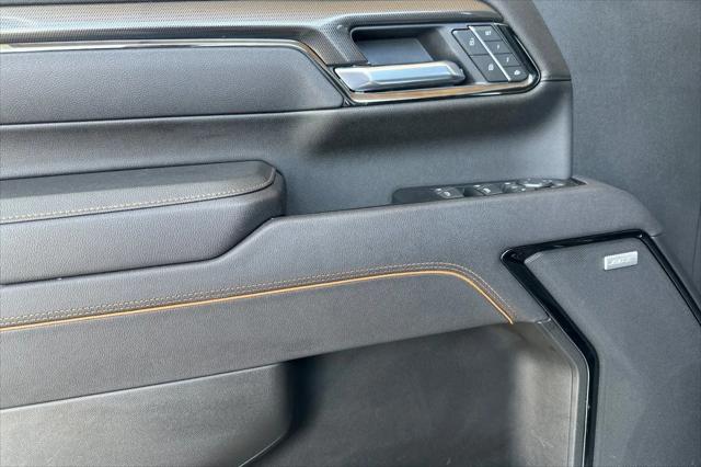 2025 GMC Sierra 2500HD 4WD Crew Cab Standard Bed AT4