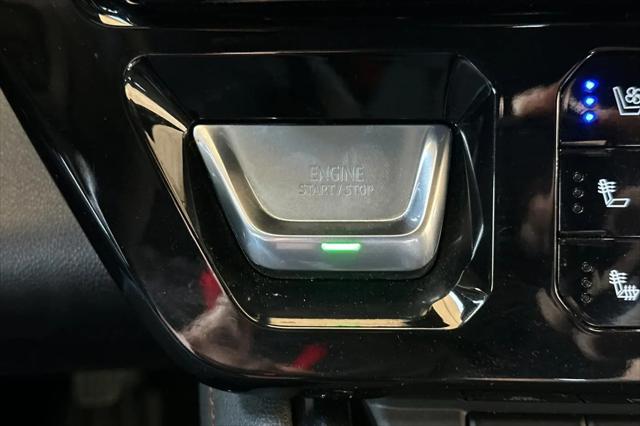 2025 GMC Sierra 2500HD 4WD Crew Cab Standard Bed AT4