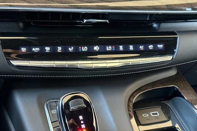 2024 Cadillac Escalade 4WD Sport Platinum