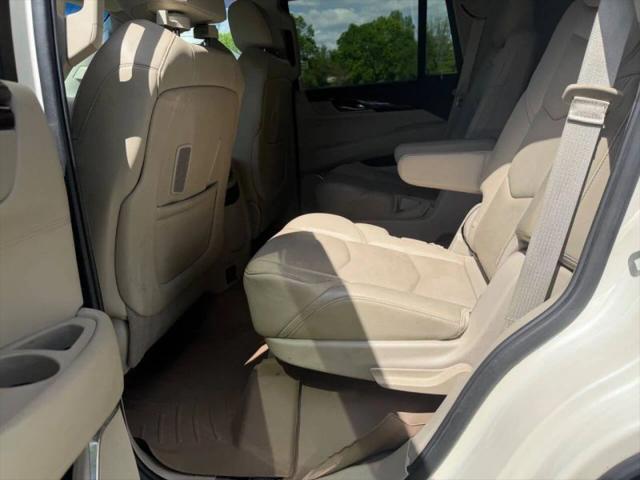 2015 Cadillac Escalade Luxury