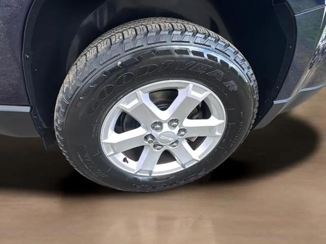 2016 GMC Acadia SLE-2