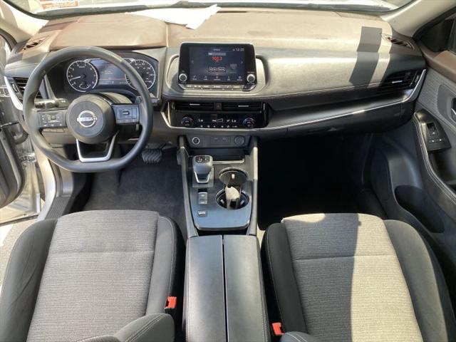 2022 Nissan Rogue SV FWD