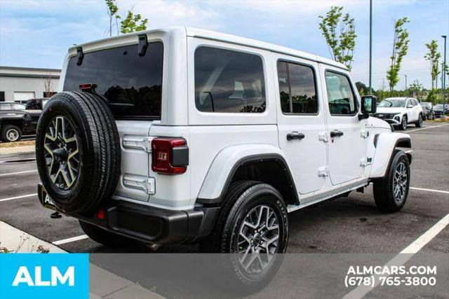 2025 Jeep Wrangler 4-Door Sahara 4x4