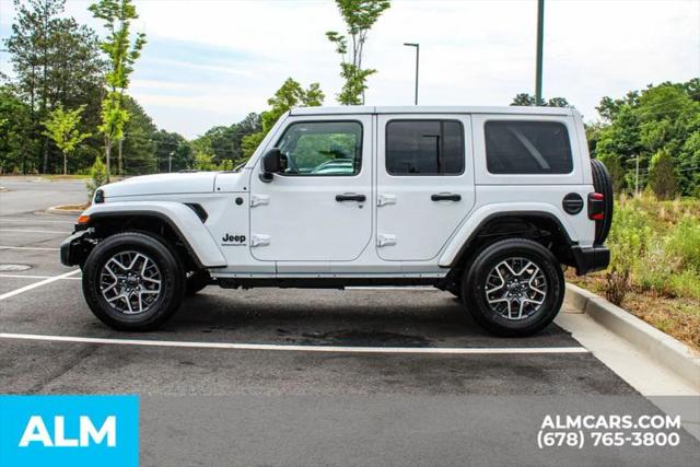 2025 Jeep Wrangler 4-Door Sahara 4x4
